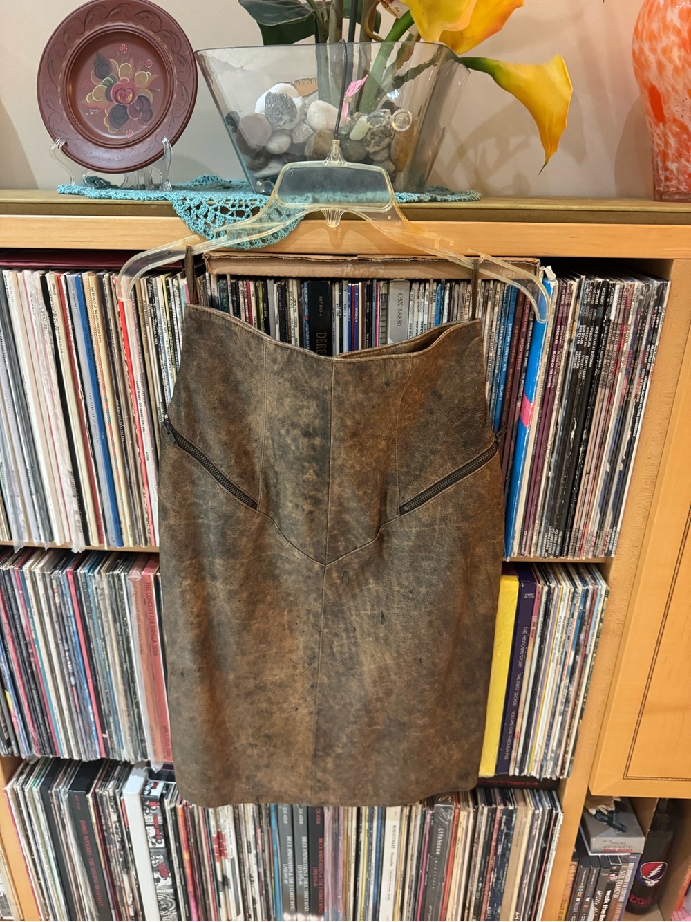 PRICE DROP:VTG, NW/OT, BEGED-OR, lined, DISTRESSED BROWN LAMBSKIN LEATHER SKT, 8